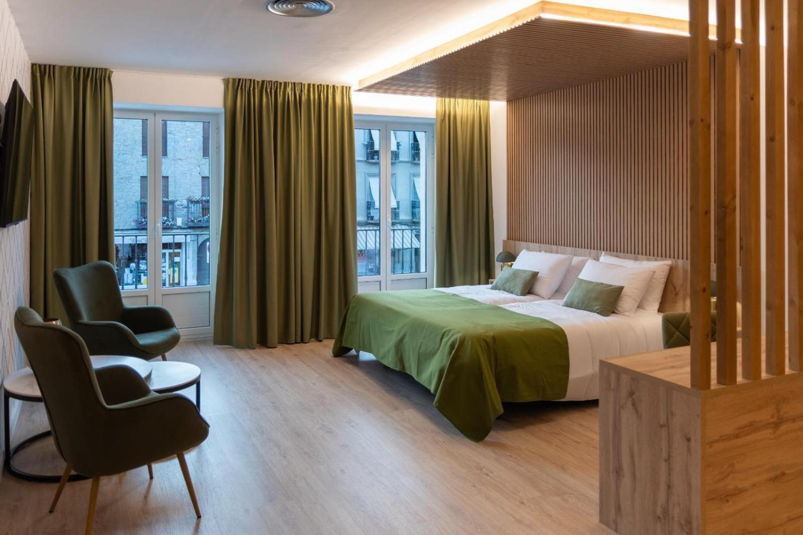 Hotel & Restaurante El Casino Villafranca Del Bierzo Eksteriør bilde