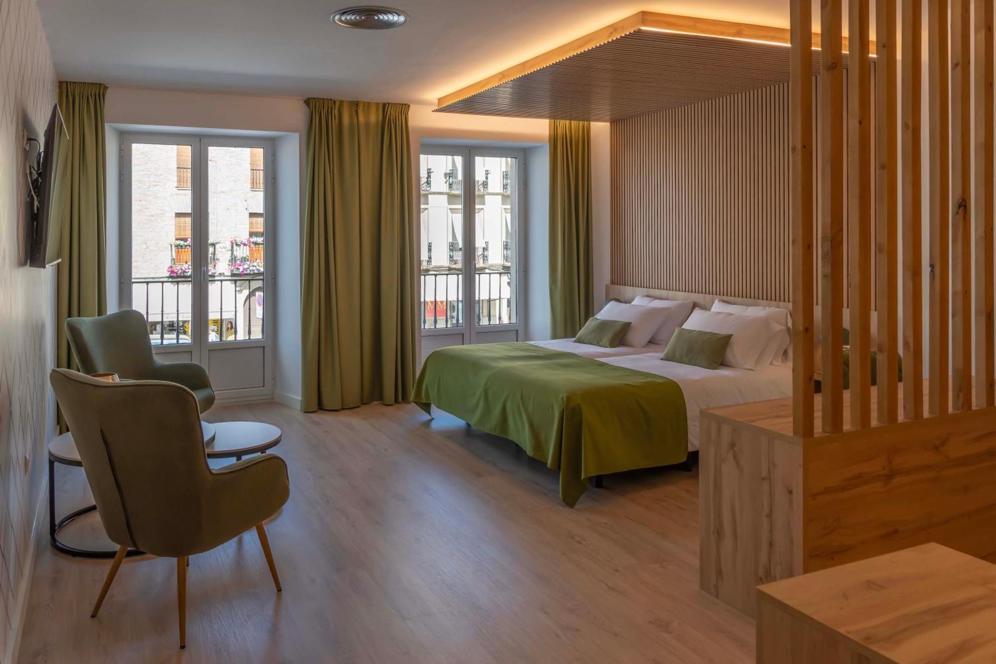 Hotel & Restaurante El Casino Villafranca Del Bierzo Eksteriør bilde