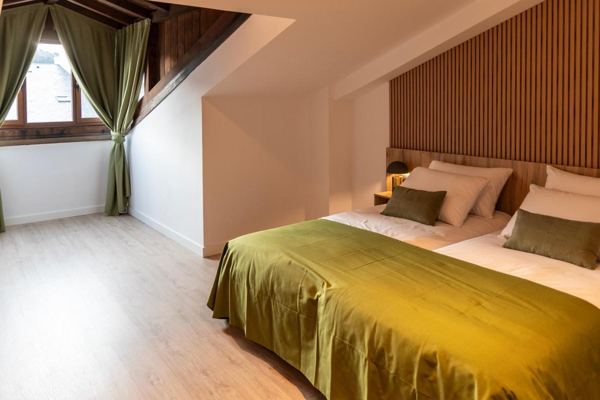 Hotel & Restaurante El Casino Villafranca Del Bierzo Eksteriør bilde
